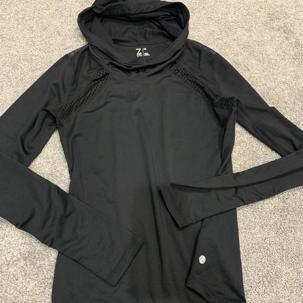 Zella hooded pullover w/ mesh shoulder black